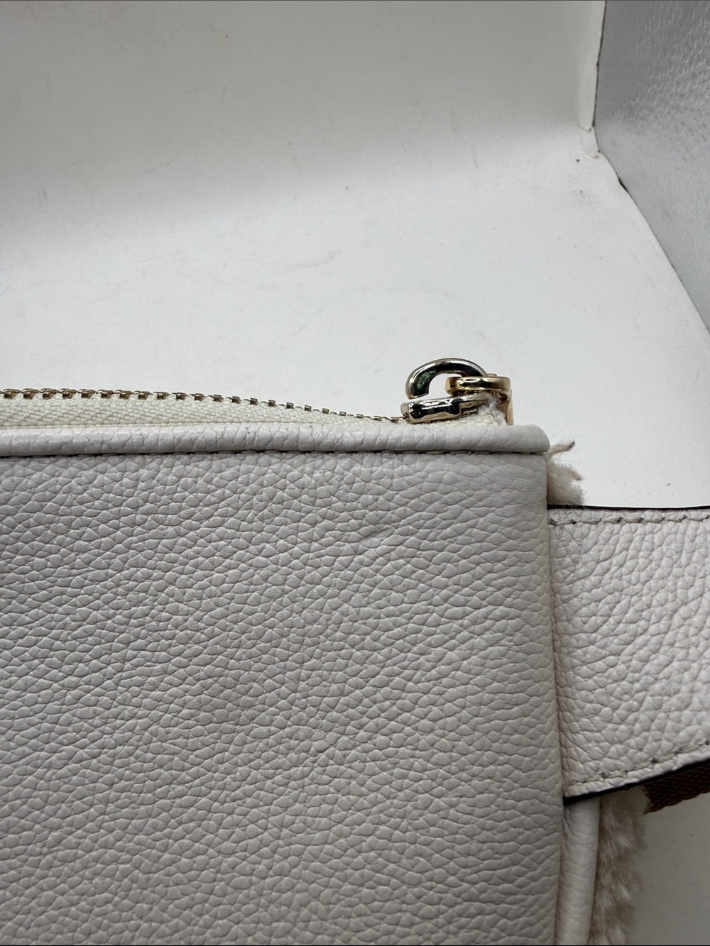 Kate Spade Rosie Faux Shearling Waist Belt Bag Fanny Pack Tan Fuzzy Furry Boho - Picture 11 of 16